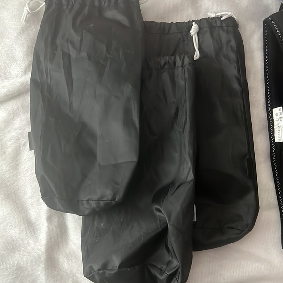 Selling bundle of Slendertone Flex belt, Flex Mini, Flex Arms - Picture 10 of 10